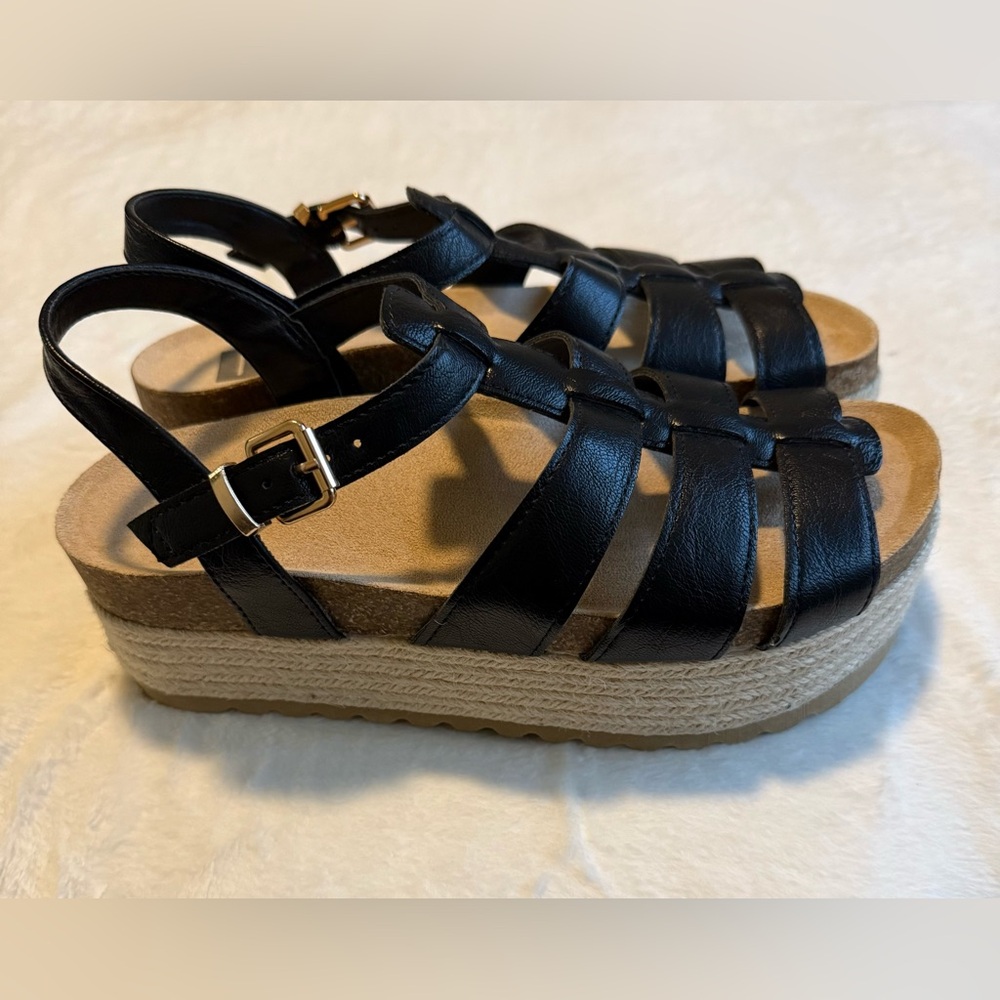Dirty Laundry Black Strappy Platform Sandals Size-7